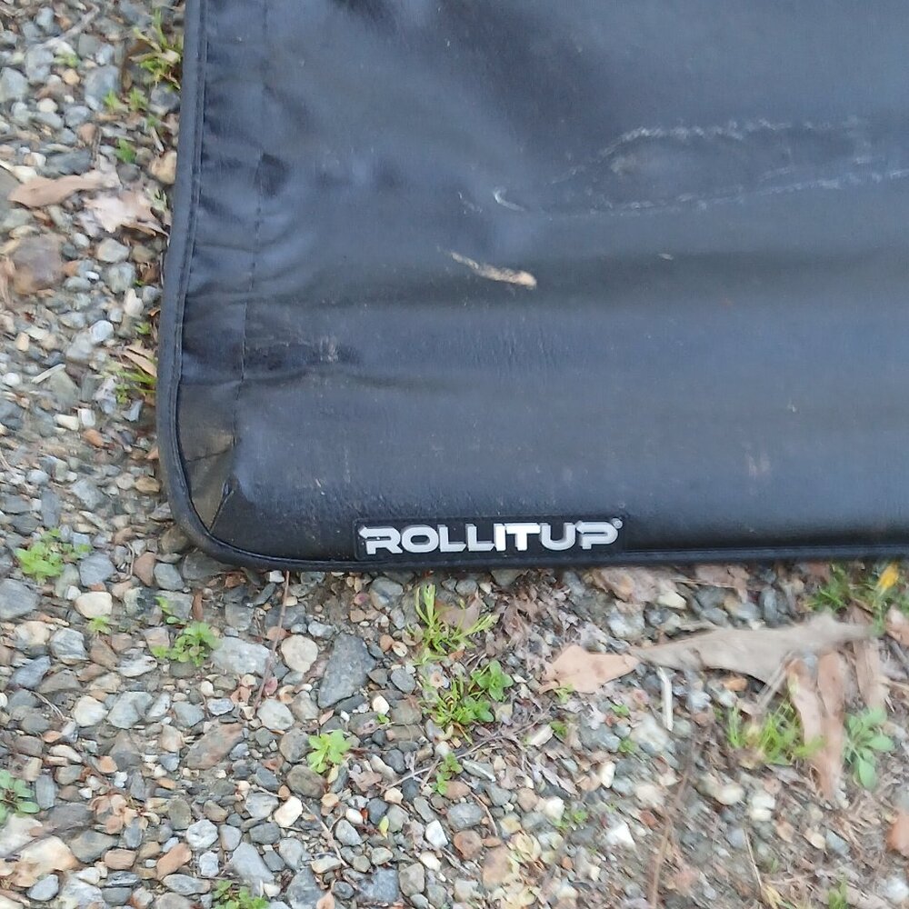 Truck bed cover